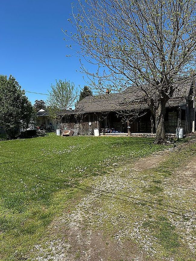 Image of 45 W 3rd Ave