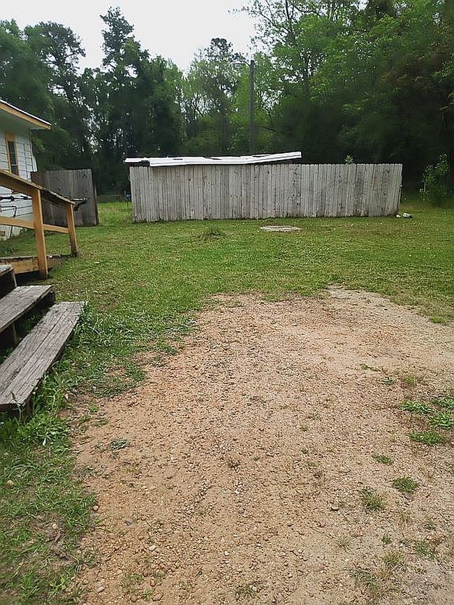 Photo of 105 Cedar Hill Loop, East Brewton, AL