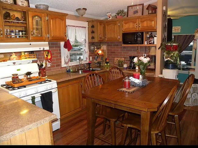 Photo of 126 Poe Voll Ct, Stroudsburg, PA