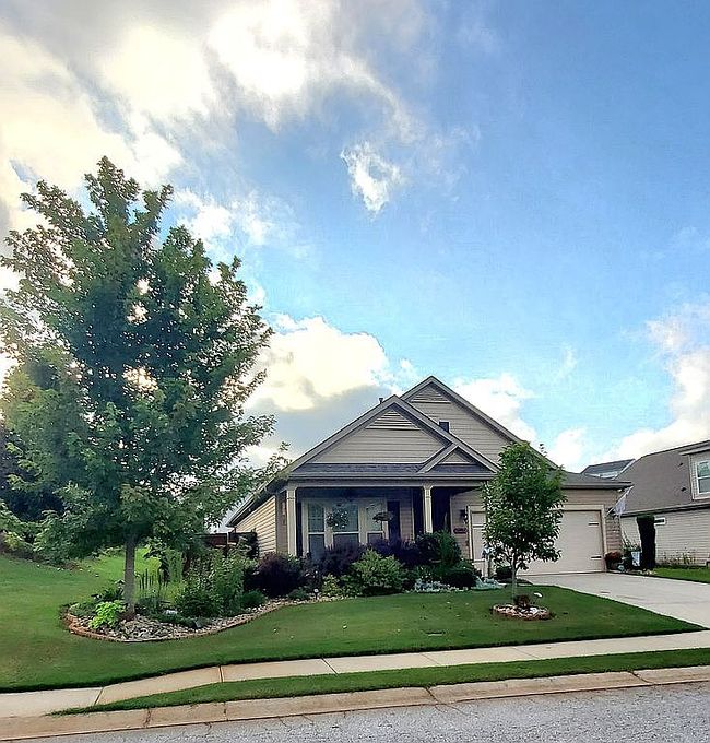 Photo of 921 Deepwood Ct, Boiling Springs, SC
