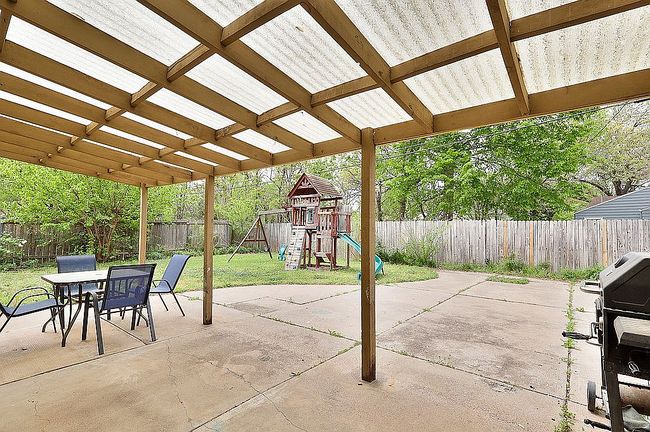 Image of 645 S Courtleigh Dr