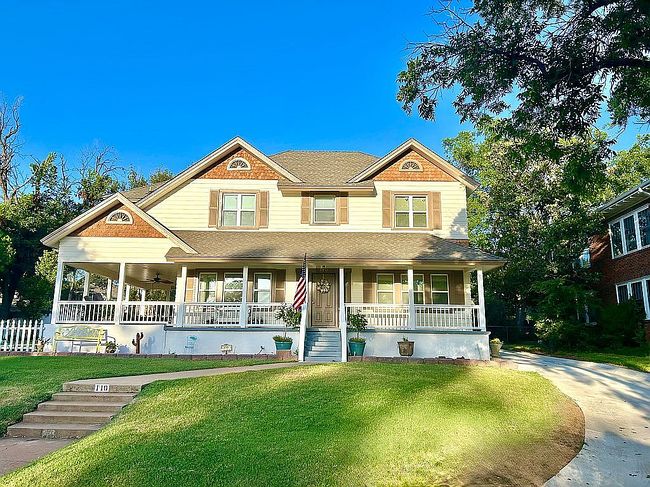 Photo of 110 Pembroke Ln, Wichita Falls, TX