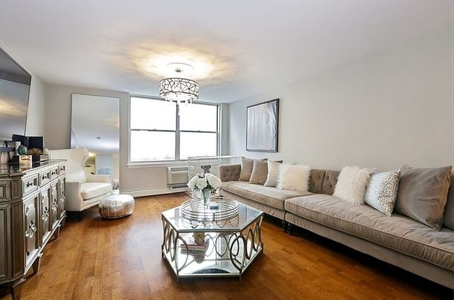 Preview of property located at 3033 N Sheridan Rd