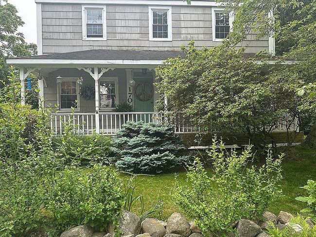 Photo of 170 N Country Rd