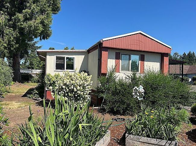 Photo of 1125 58th St Space 29, Springfield, OR