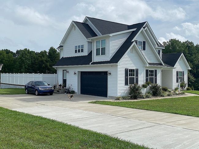 Image of 209 Blossom Ln