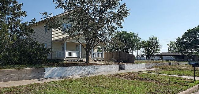 Image of 308 E 3rd Ave