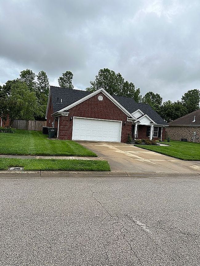 Photo of 5442 Meadow Grove Dr, Owensboro, KY