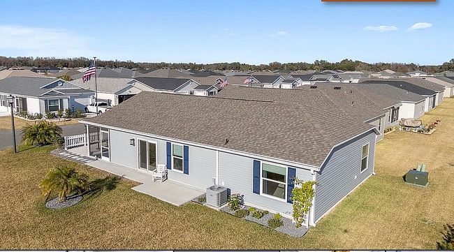 Image of 876 Conroe St