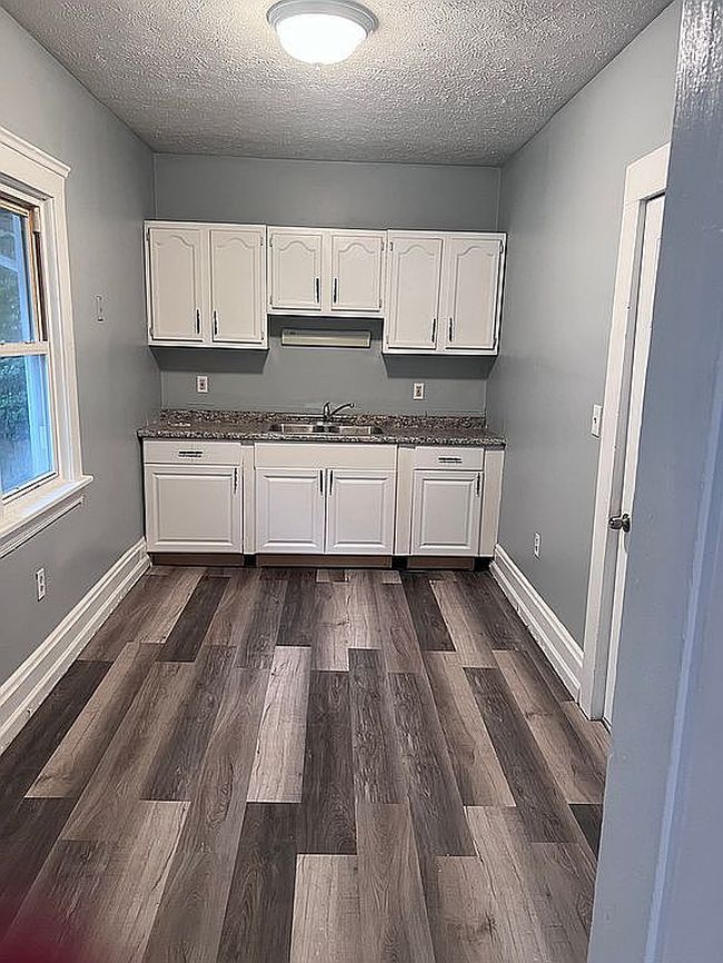 Image of 9610 Pierpont Ave
