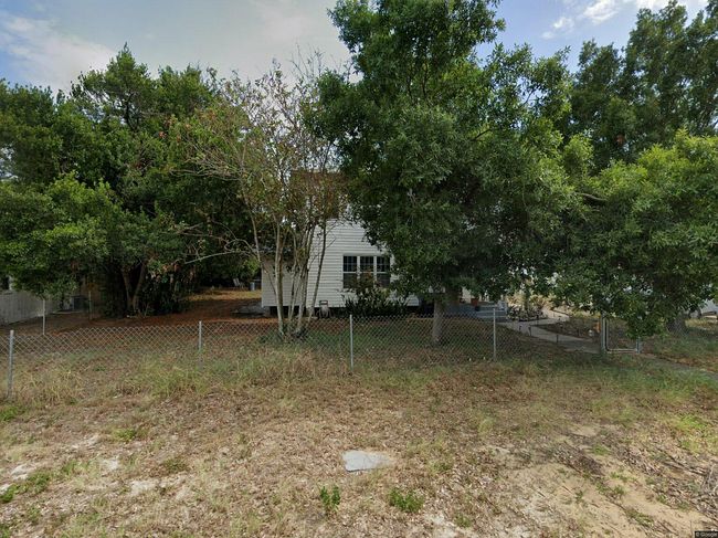 Photo of 609 W Pleasant St