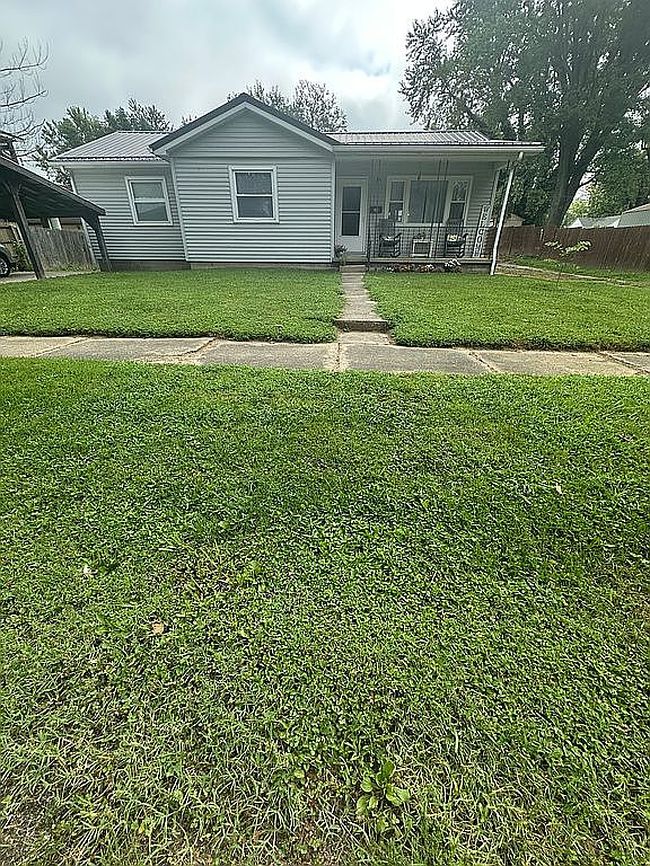 Photo of 438 S Harrison St, Spencer, IN