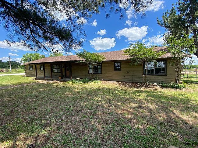 1752 Timberbrook Dr, Stephenville, TX