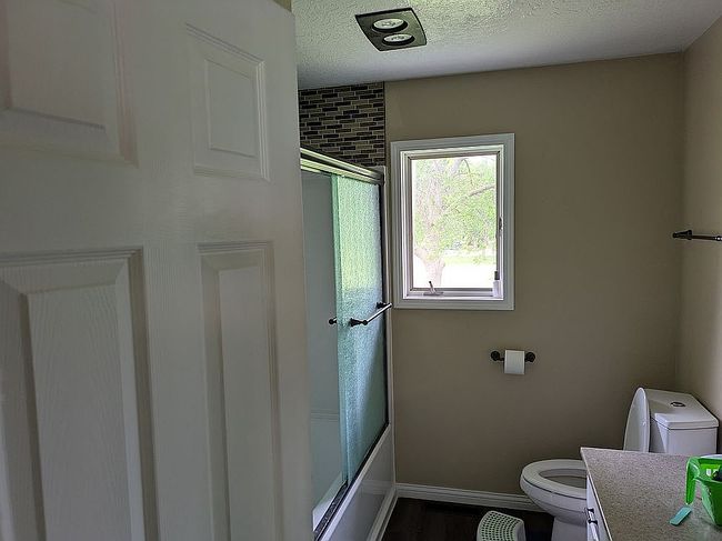 Image of 821 Country Club Dr