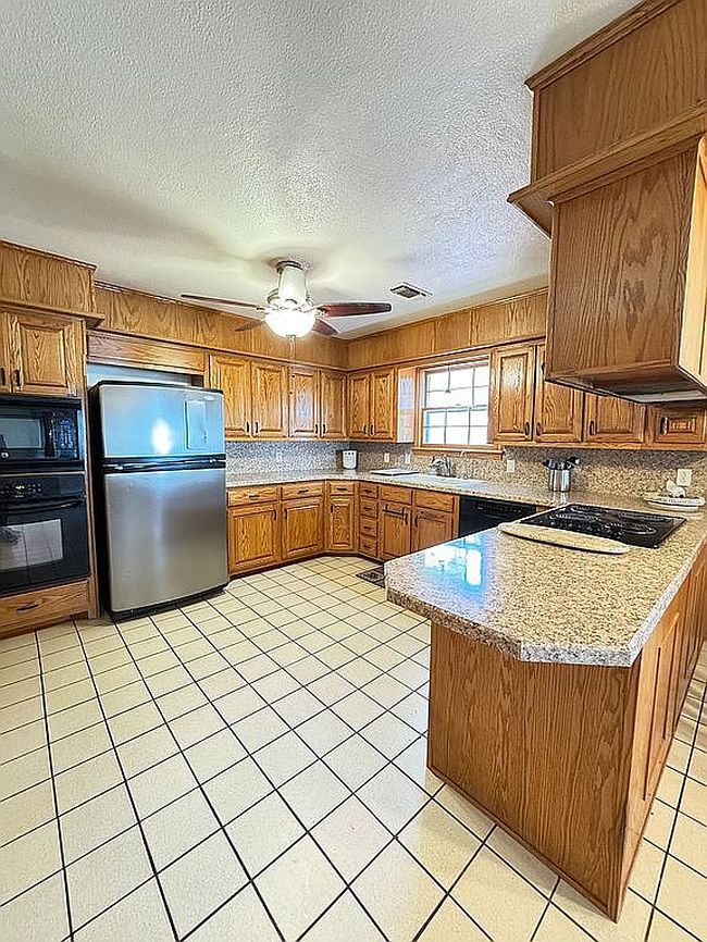 Photo of 2120 53rd St, Lubbock, TX