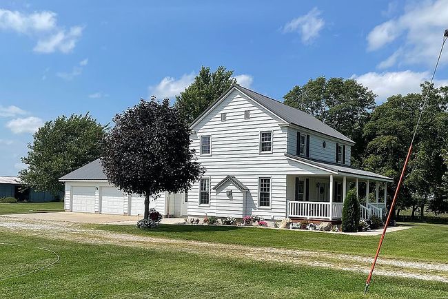 Photo of 1850 Bishop Ave, Waverly, IA