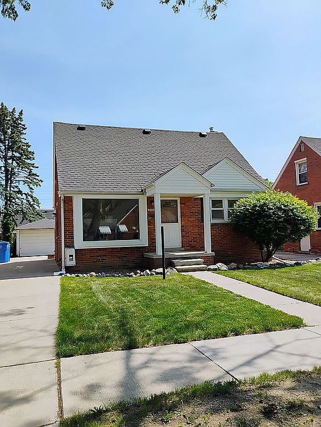 Image of 25535 W Hills Dr