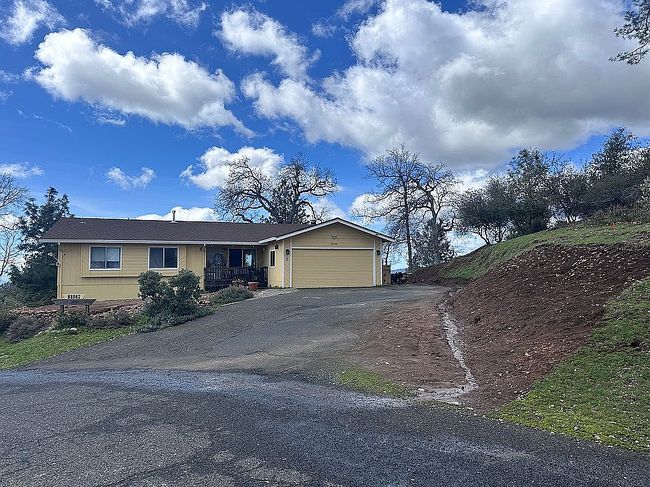 Image of 20120 Chapel Dr