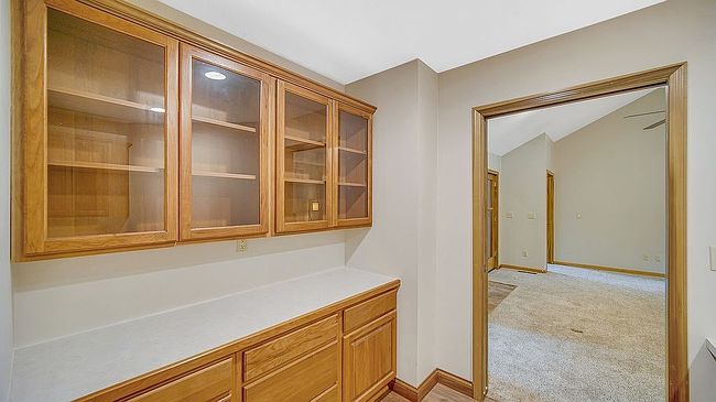 Photo of 552 Fleetwood Dr N, Valparaiso, IN