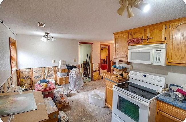 Image of 412 E Water St