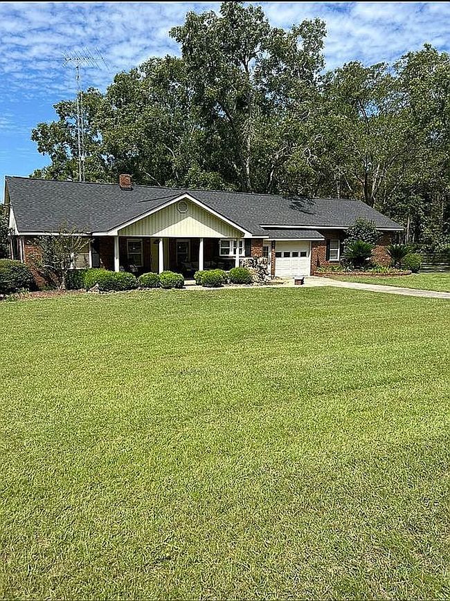 Photo of 2635 Brookfield Lenox Rd