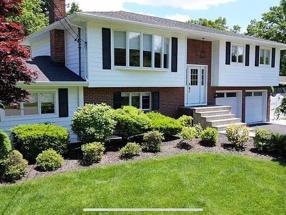 Additional photo of property located at 7 New York Ave