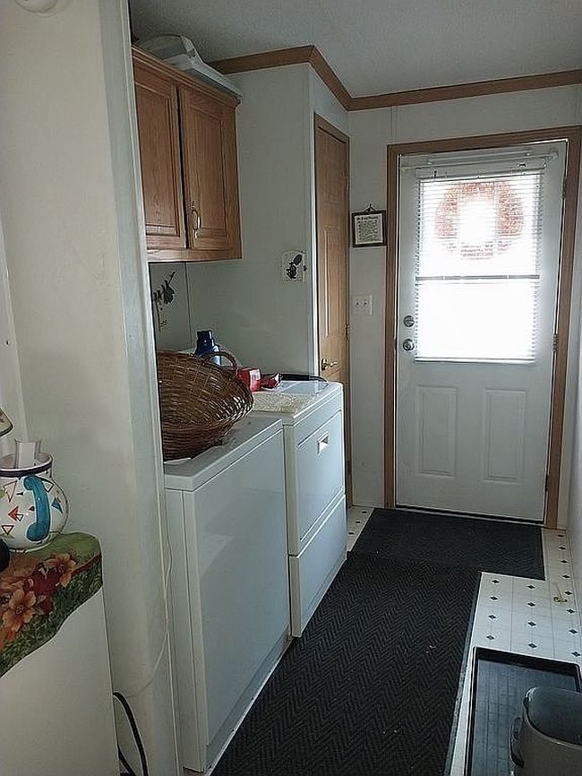 Photo of 20 Tamarack Cir, Gorham, ME