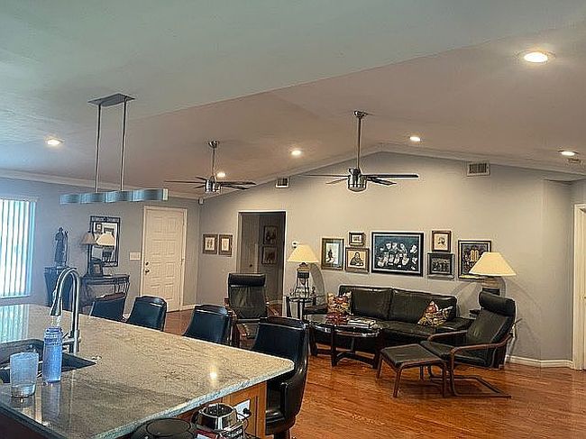 Image of 8464 Sw 62nd Ct