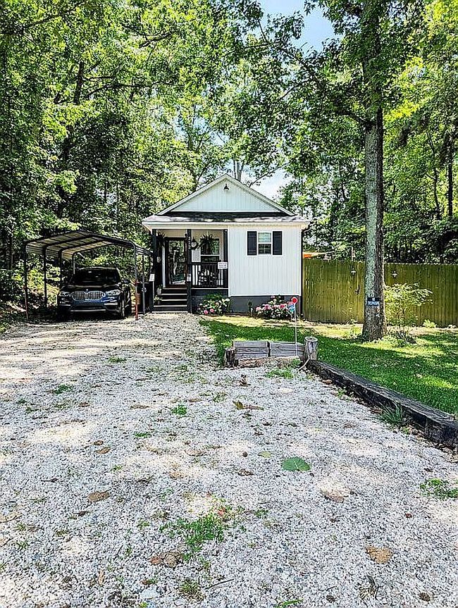 Photo of 312 Flat Rock St