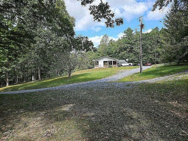 Photo of 4475 Rich Creek Rd, Rock, WV