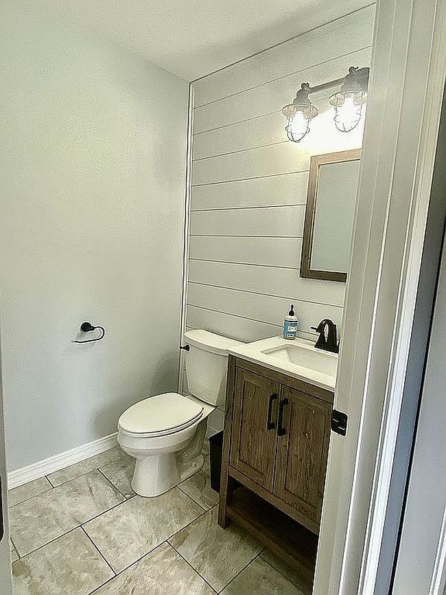 Photo of 40 Surrey Hills Rd, Hannibal, MO