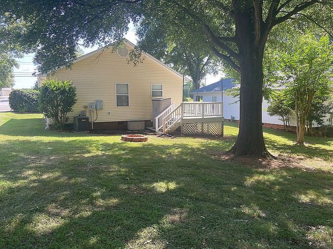 Photo of 705 Church St, Belmont, NC