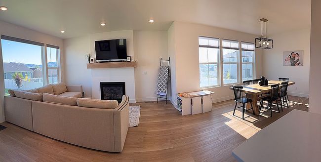 Photo of 717 Rustic Rd, Pocatello, ID