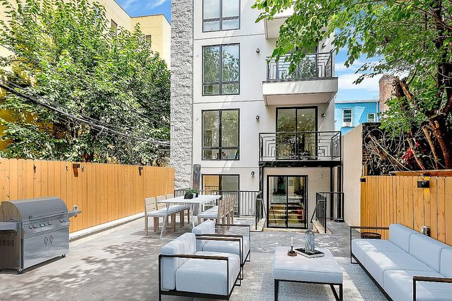 Photo of 156 Tompkins Ave #1B, Brooklyn, NY