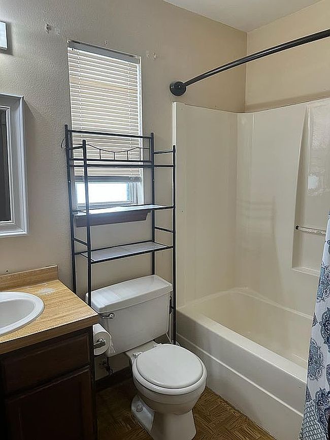 Photo of 690 Colchester Ave, Deltona, FL