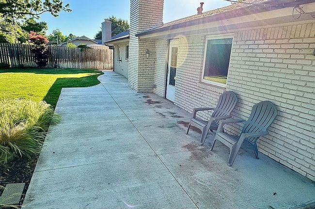 Additional photo 1 of property located at 3029 Berkshire Way