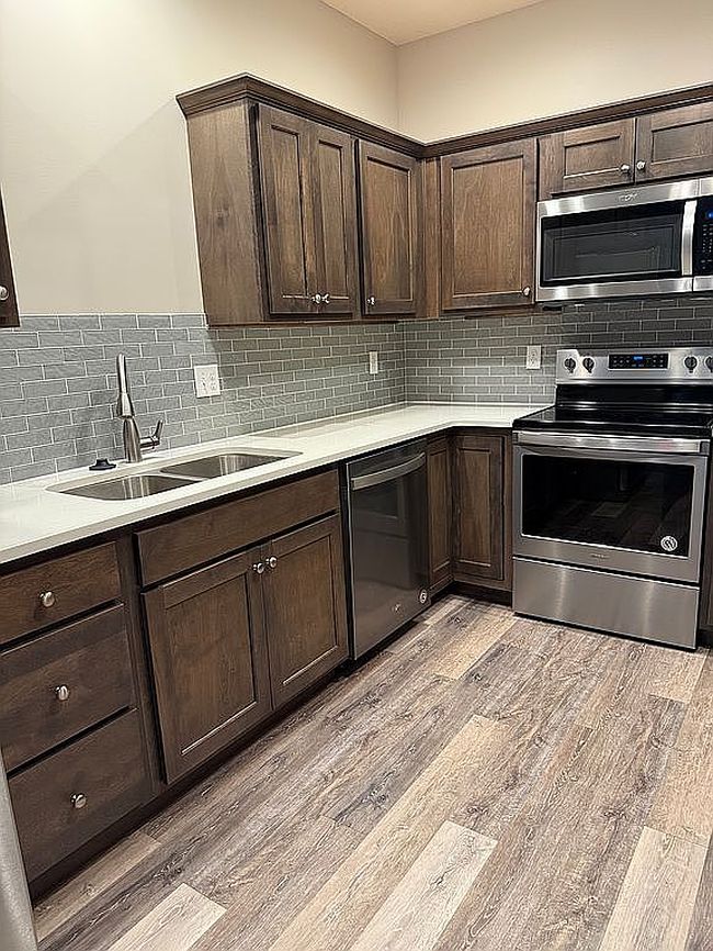 Image of 2081 Meadow Ln