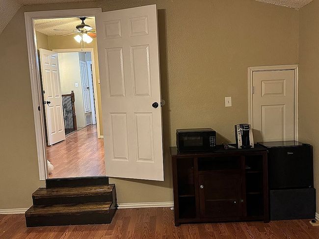 Additional photo 3 of property located at 9 Amanda Ln