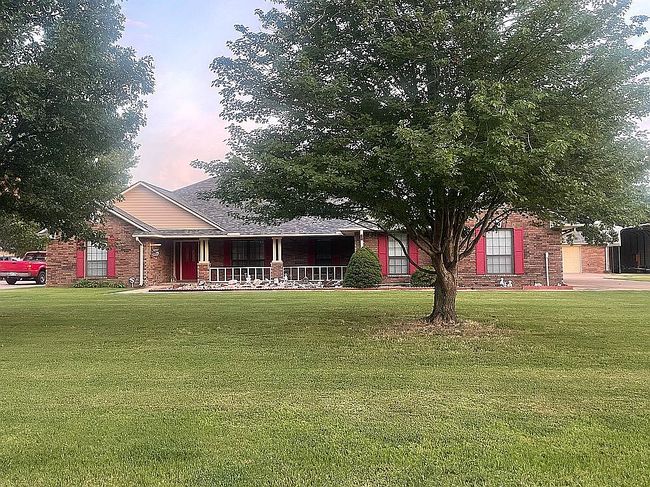 Image of 1208 Ne 5th St