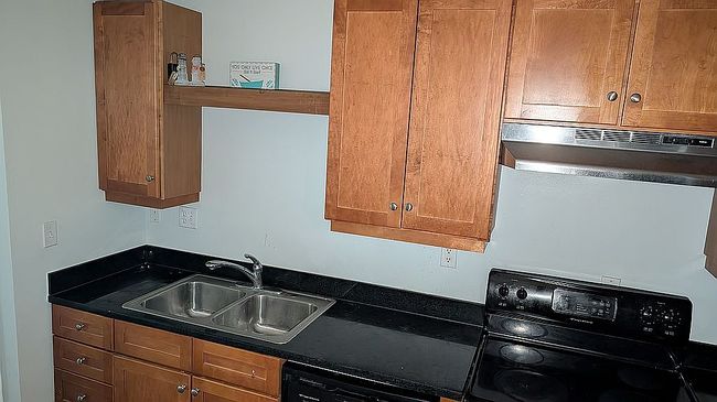 Additional photo 1 of property located at 1211 Light St Unit 202