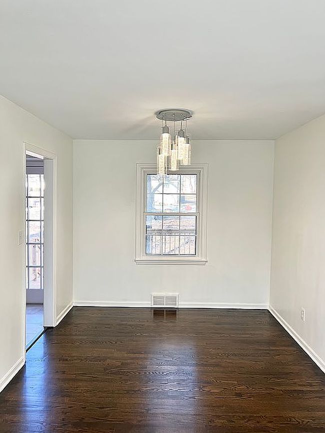 Preview of property located at 10806 W 96th St