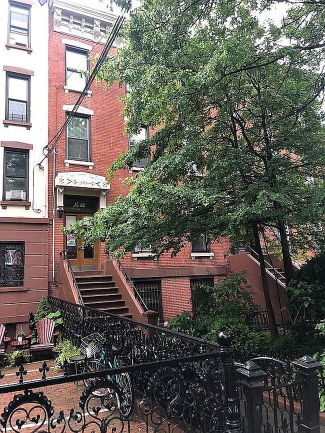 Image of 62 4th Pl