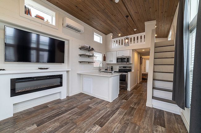 Additional photo 2 of property located at 5819 Strathern Dr