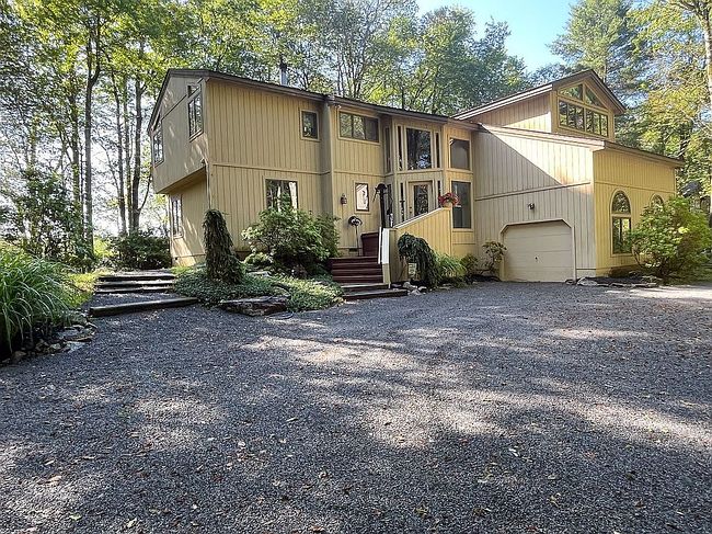 108 Blackfoot Trl, Pocono Pines, PA