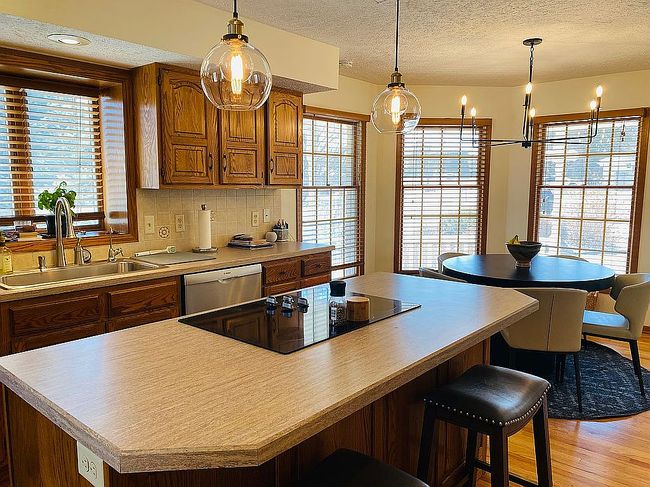 Additional photo 3 of property located at 1201 S 5th Ave