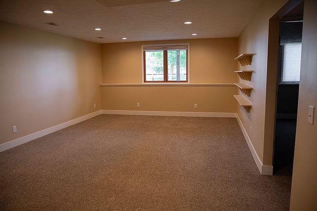Photo of 303 Shoreside South Dr Se, Grand Rapids, MI