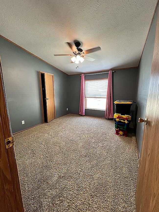 Photo of 2555 Deere St, Ames, IA