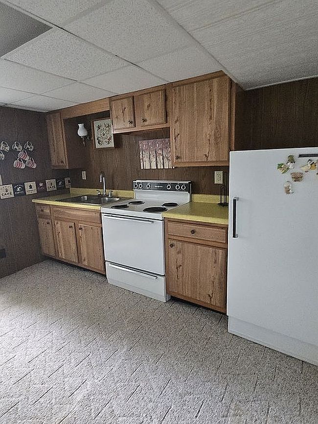 Photo of 3071 Boltz Rd Se, New Philadelphia, OH