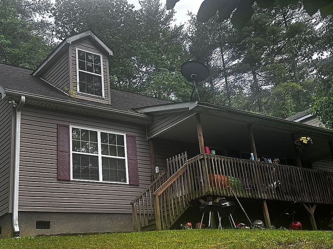 Photo of 48 Creekside Ct, Spruce Pine, NC