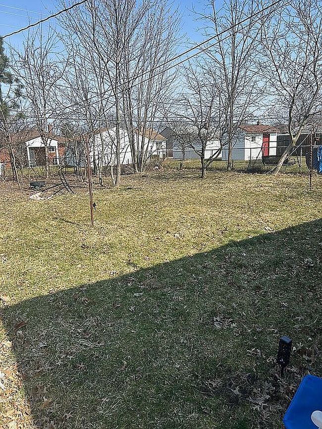 Image of 2320 Grovewood Ave